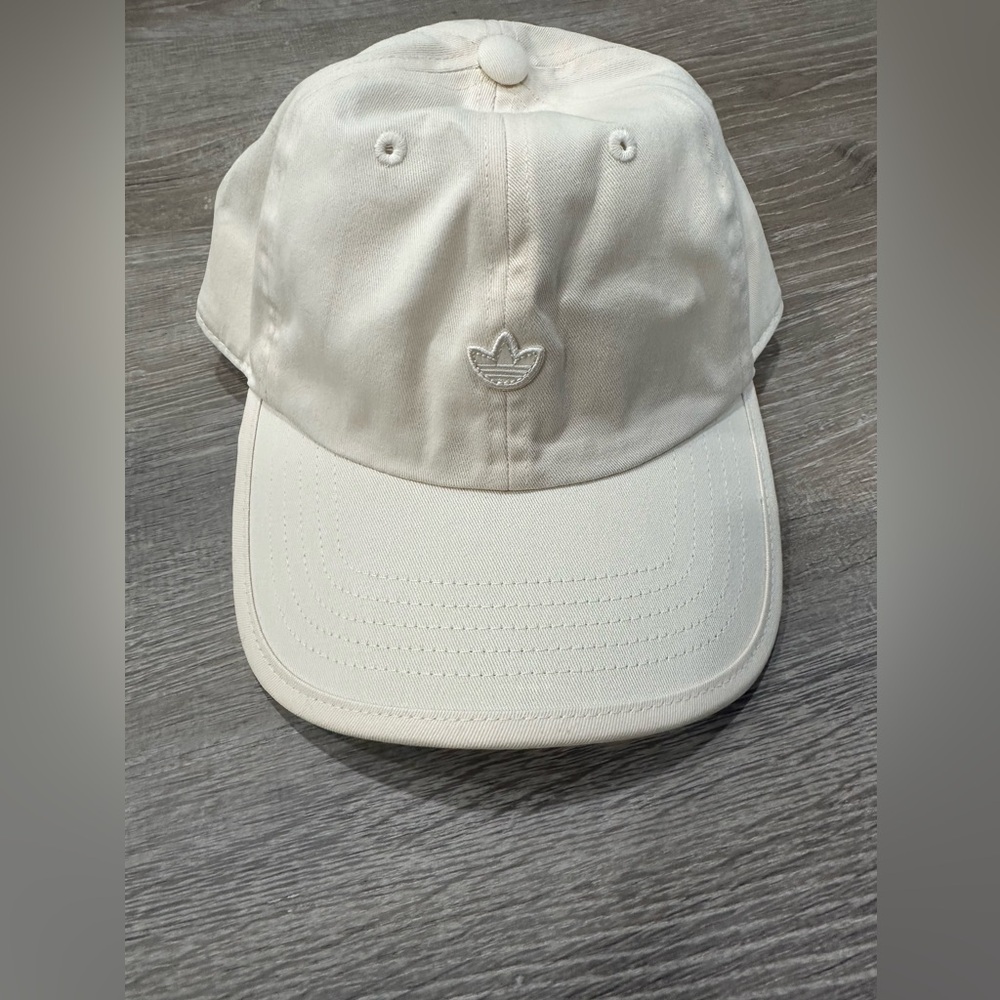 Adidas NWT beige dad hat